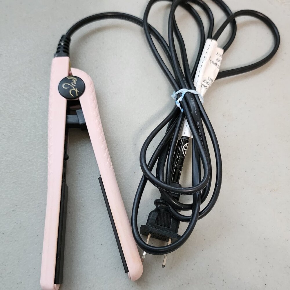 pyt Brand Mini Straightening Iron